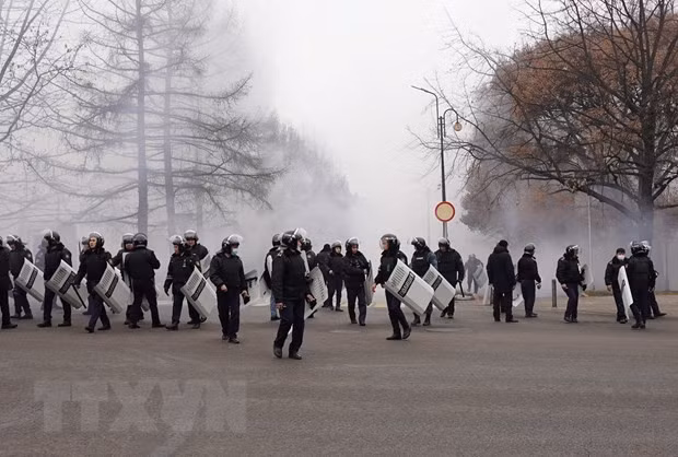 Tổng thống Kazakhstan khẳng định trật tự hiến pháp đã được khôi phục ảnh 1