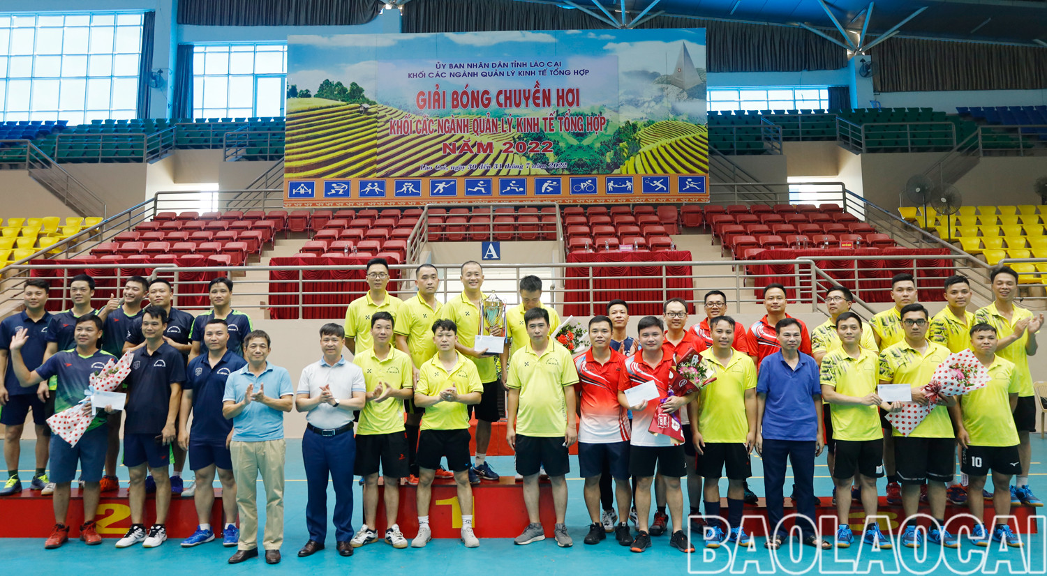 Kết thúc Giải bóng chuyền hơi Khối các ngành quản lý kinh tế tổng hợp tỉnh Lào Cai năm 2022 ảnh 2