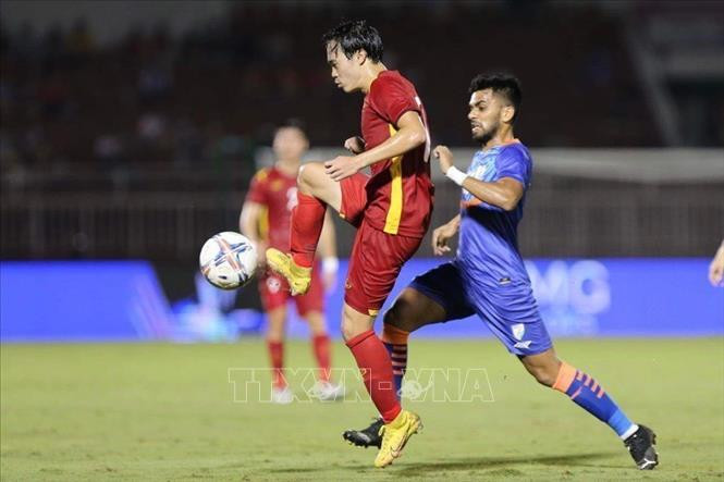 Bóng đá Việt Nam cải thiện thứ hạng ảnh 1