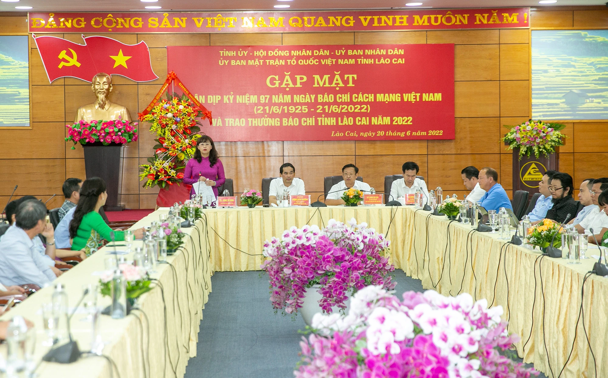 Quang cảnh buổi gặp mặt.