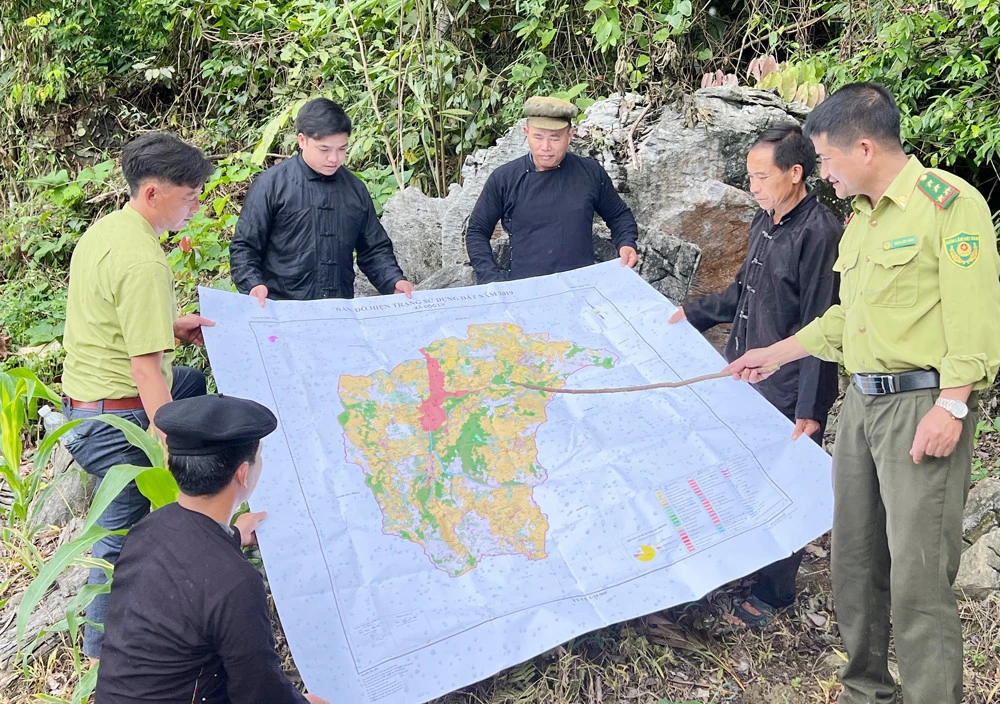 Người dân Cốc Ly cúng rừng cầu mưa thuận, gió hòa ảnh 9