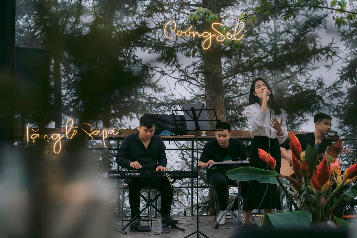 Những đêm nhạc trên mây tại Coóng Sol.