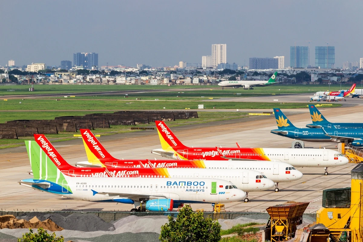 Việt Nam đang trên lộ trình tháo gỡ những nút thắt của hạ tầng hàng không. (Ảnh Shutterstock) Việt Nam đang trên lộ trình tháo gỡ những nút thắt của hạ tầng hàng không. (Ảnh Shutterstock)