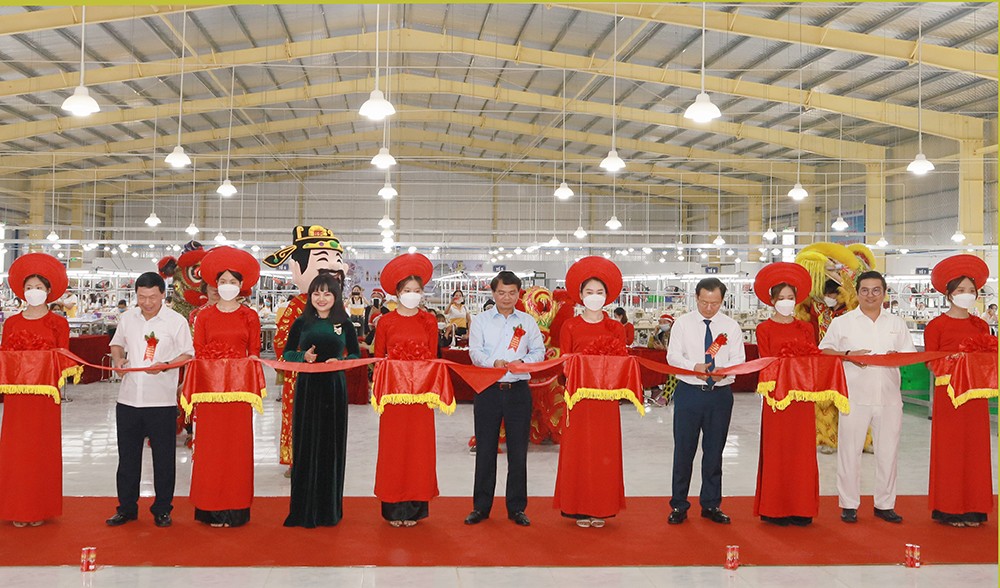 Khánh thành Nhà máy May thêu xuất khẩu tại Lào Cai ảnh 3