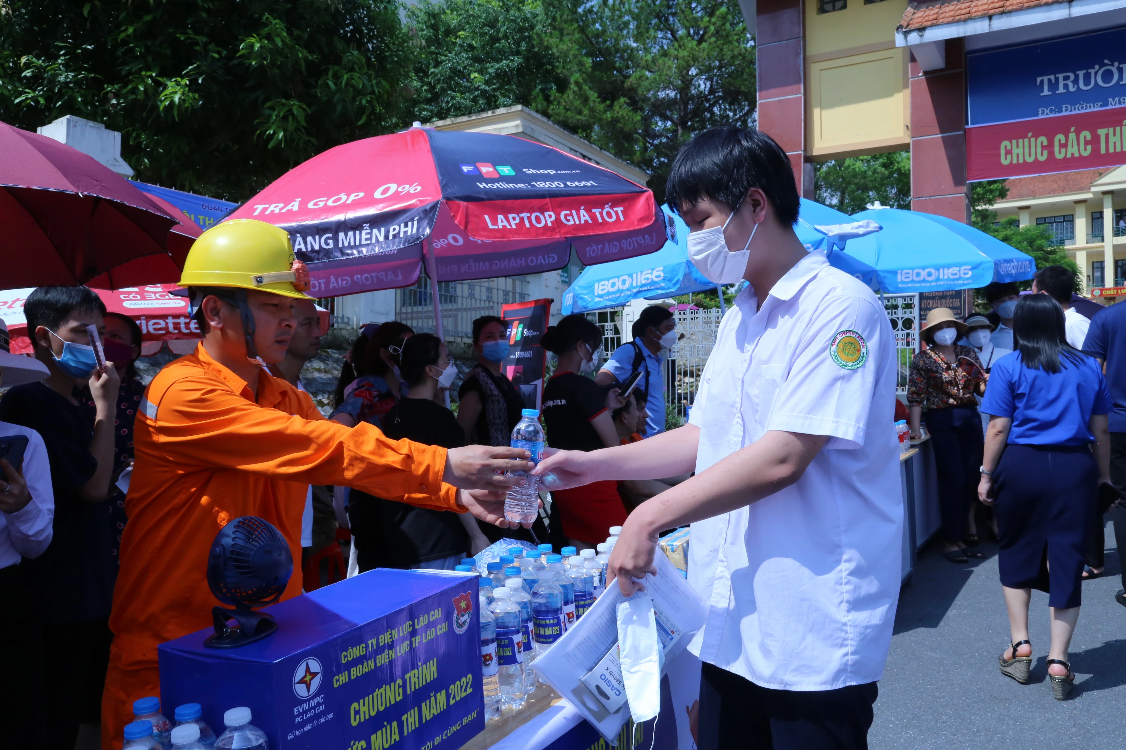 Chuyện bên lề kỳ thi tốt nghiệp THPT năm 2022 ảnh 5