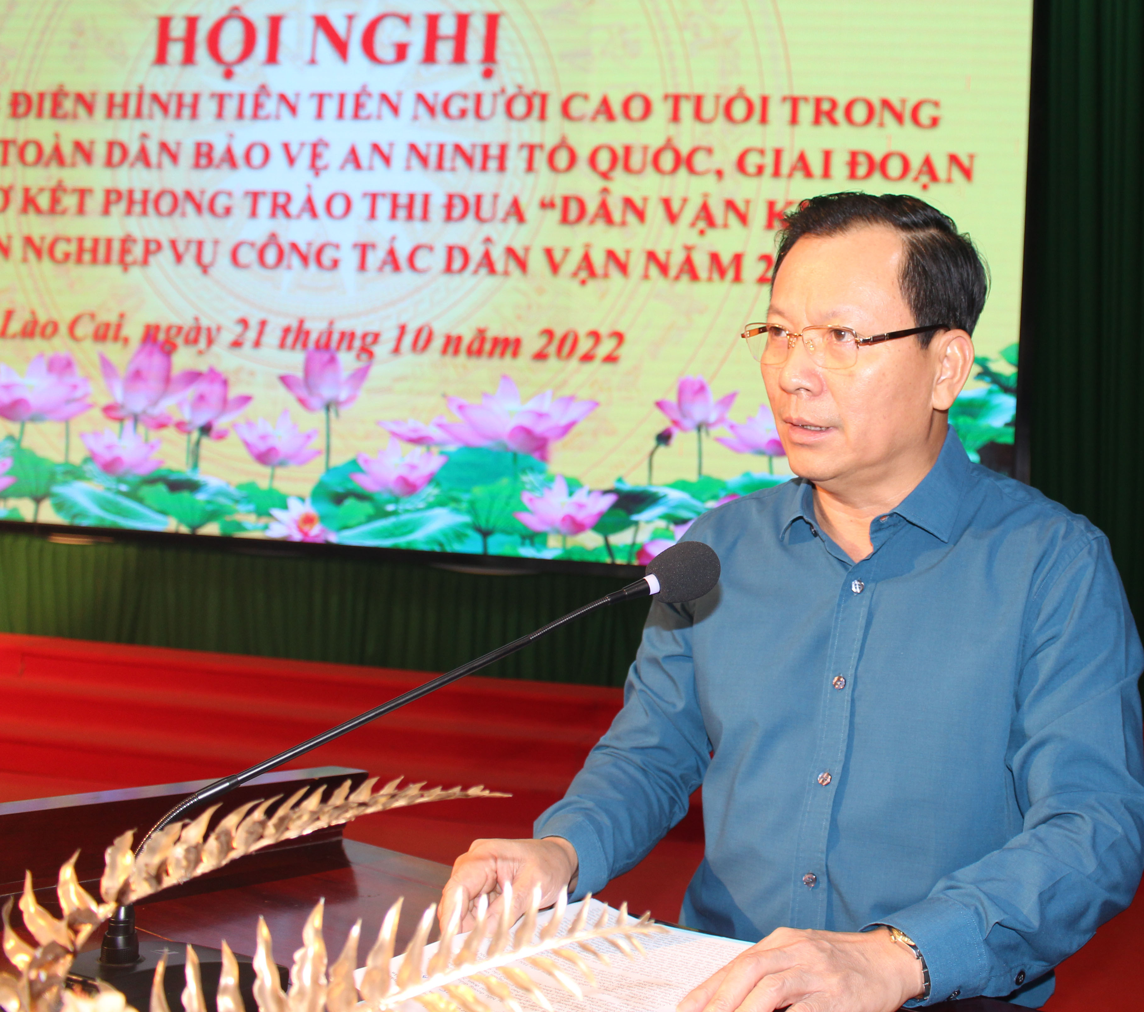 Phó Chủ tịch Thường trực UBND tỉnh Hoàng Quốc Khánh phát biểu tại hội nghị.