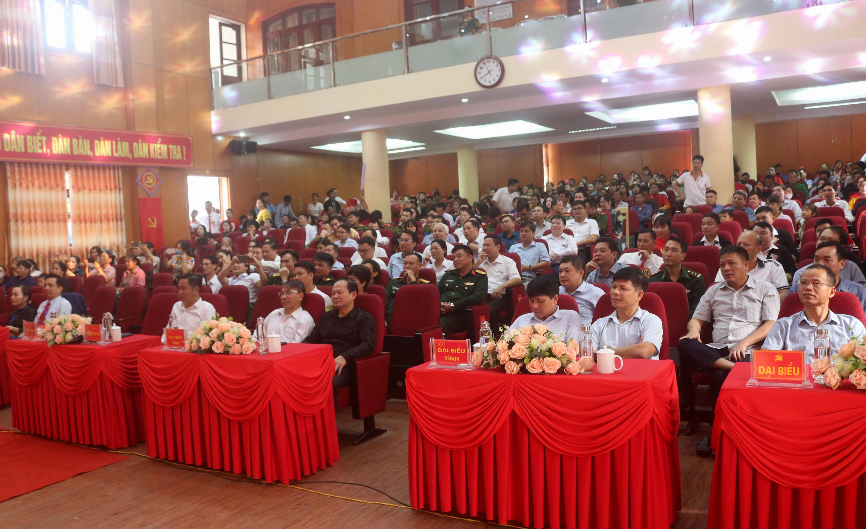 Các đại biểu tham dự hội thi.