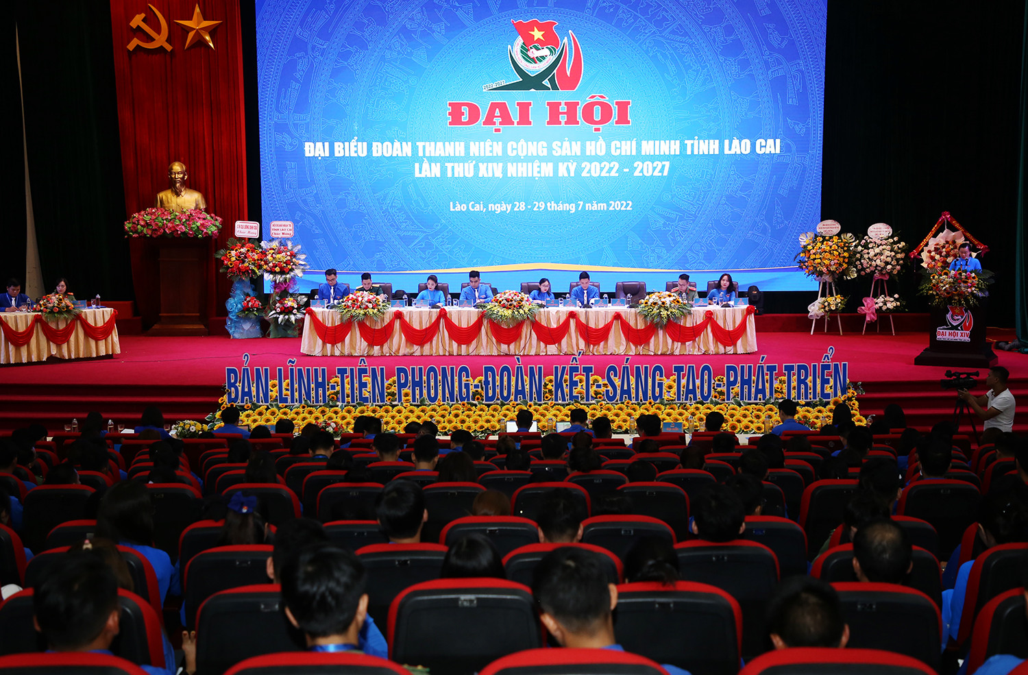 Khai mạc phiên thứ Nhất Đại hội Đại biểu Đoàn TNCS Hồ Chí Minh tỉnh Lào Cai lần thứ XIV, nhiệm kỳ 2022 - 2027 ảnh 1