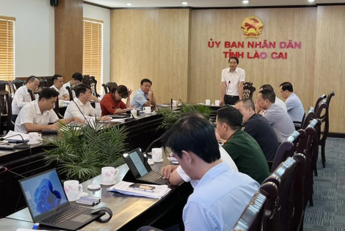 Quang cảnh buổi làm việc.