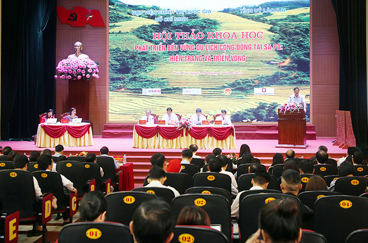 Trường Chính trị tỉnh phối hợp với Học viện Chính trị quốc gia Hồ Chí Minh tổ chức thành công Hội thảo khoa học cấp bộ “Phát triển bền vững du lịch cộng đồng tại Sa Pa: Hiện trạng và triển vọng”. Trường Chính trị tỉnh phối hợp với Học viện Chính trị quốc gia Hồ Chí Minh tổ chức thành công Hội thảo khoa học cấp bộ “Phát triển bền vững du lịch cộng đồng tại Sa Pa: Hiện trạng và triển vọng”.