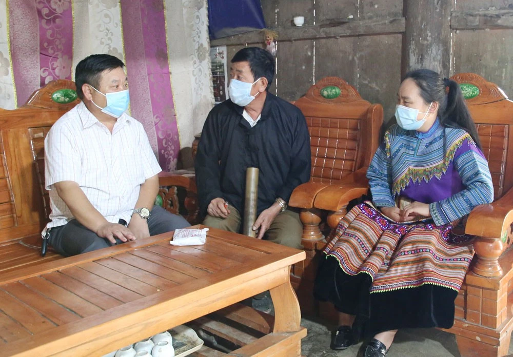 “Ông Tơ, bà Nguyệt” ảnh 1