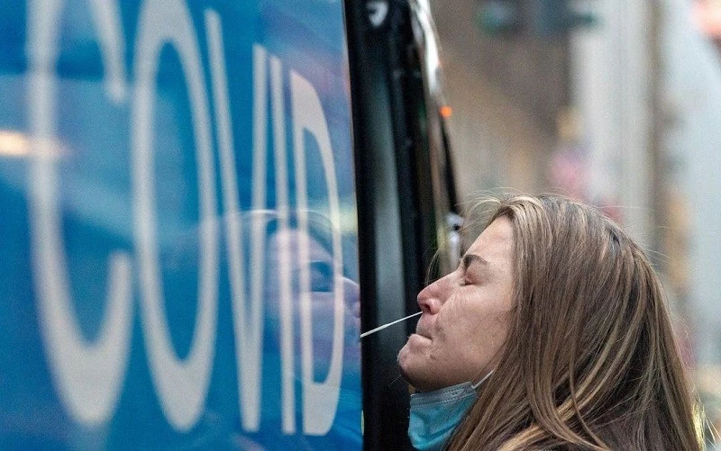 Omicron nguy hiểm không kém các biến thể khác của virus SARS-CoV-2 ảnh 1