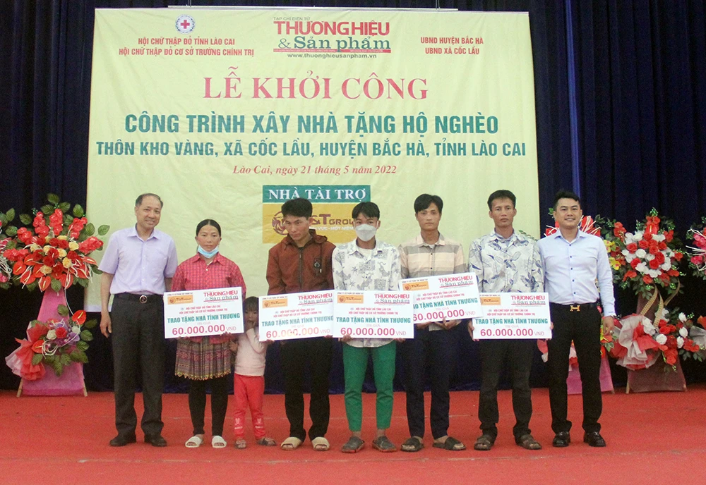 Khởi công xây dựng 5 nhà cho hộ nghèo xã Cốc Lầu ảnh 3