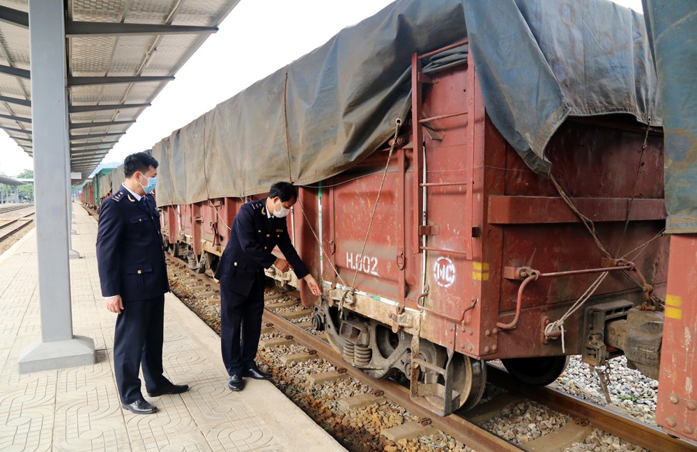 Gỡ nút thắt cho xuất - nhập khẩu qua đường sắt ảnh 2