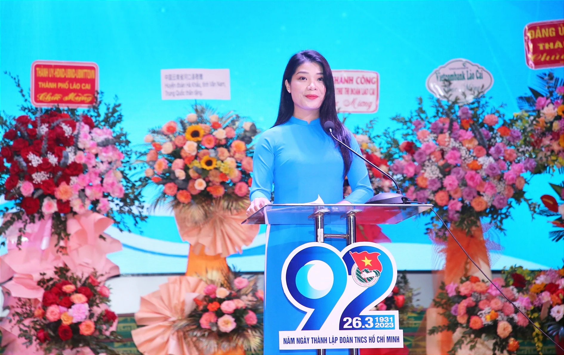 Bí thư Thành đoàn Lào Cai Trương Thị Vân Anh ôn lại truyền thống 92 năm Đoàn TNCS Hồ Chí Minh.