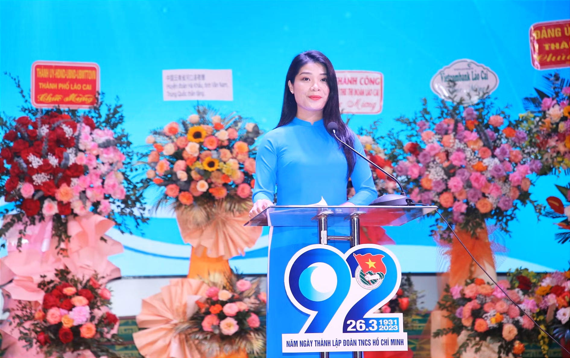 Bí thư Thành đoàn Lào Cai Trương Thị Vân Anh ôn lại truyền thống 92 năm Đoàn TNCS Hồ Chí Minh.