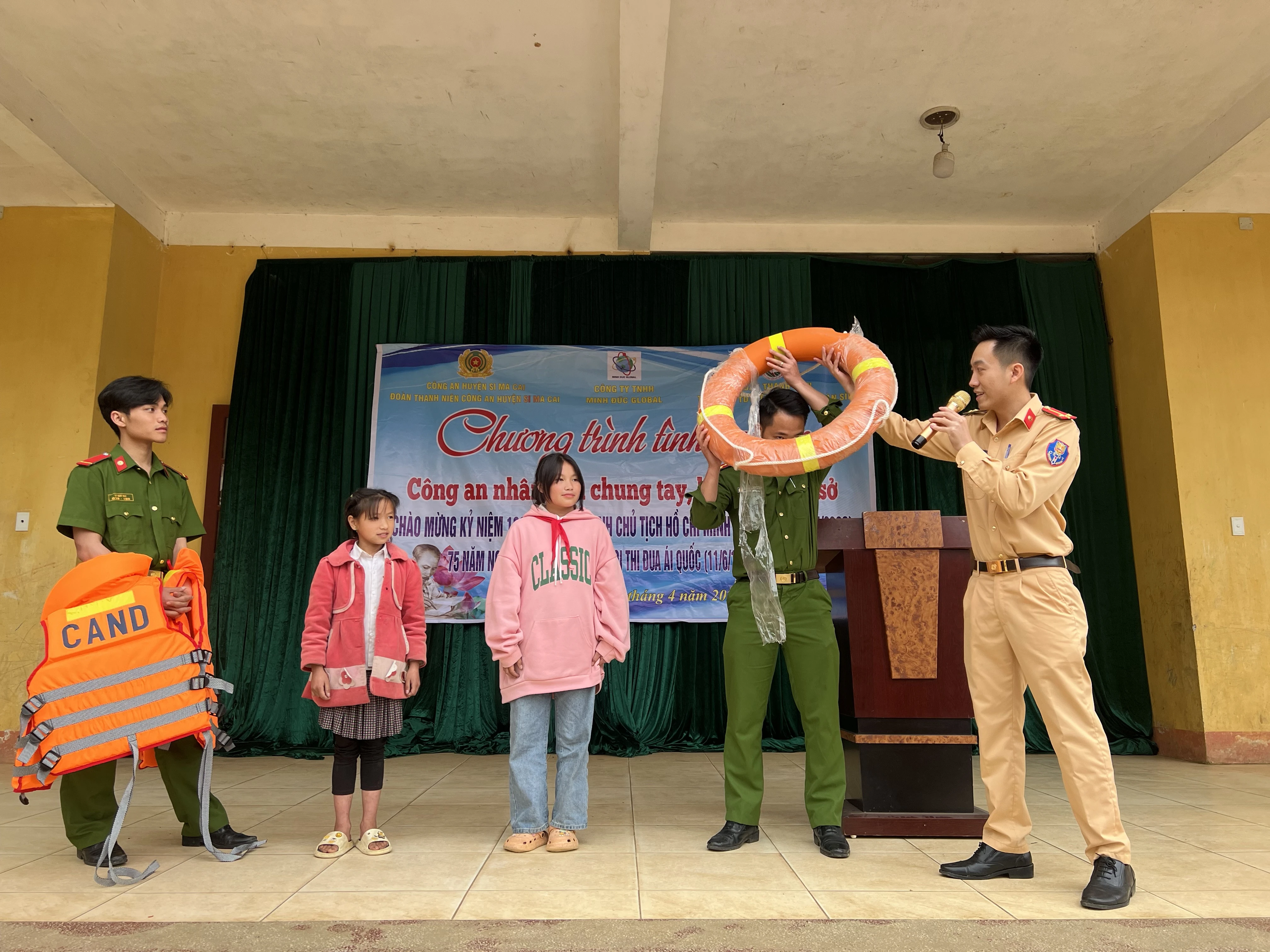 Chương trình tình nguyện công an nhân dân chung tay hướng về cơ sở ảnh 2