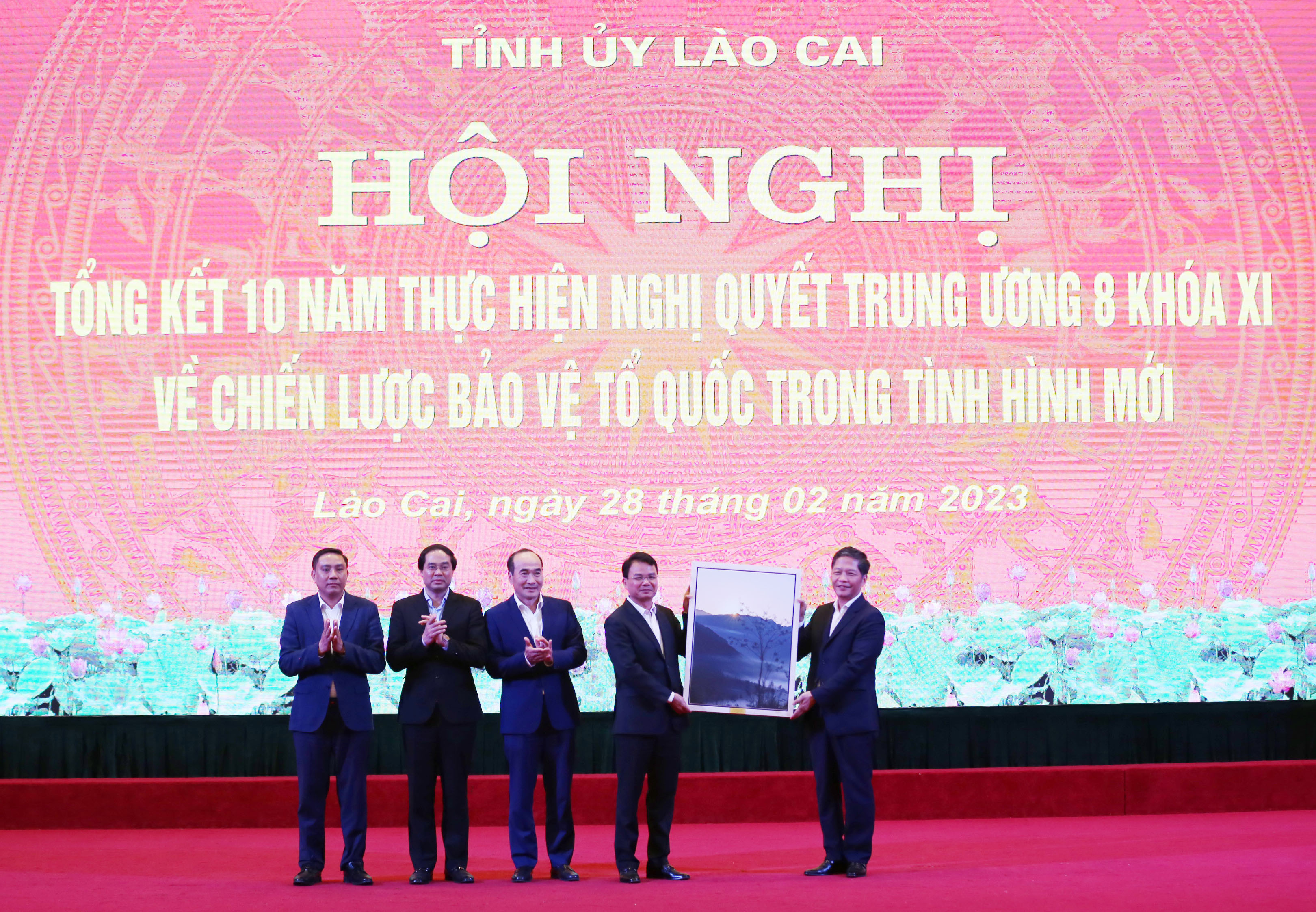 Trưởng Ban Kinh tế Trung ương Trần Tuấn Anh thăm và làm việc tại Lào Cai ảnh 9