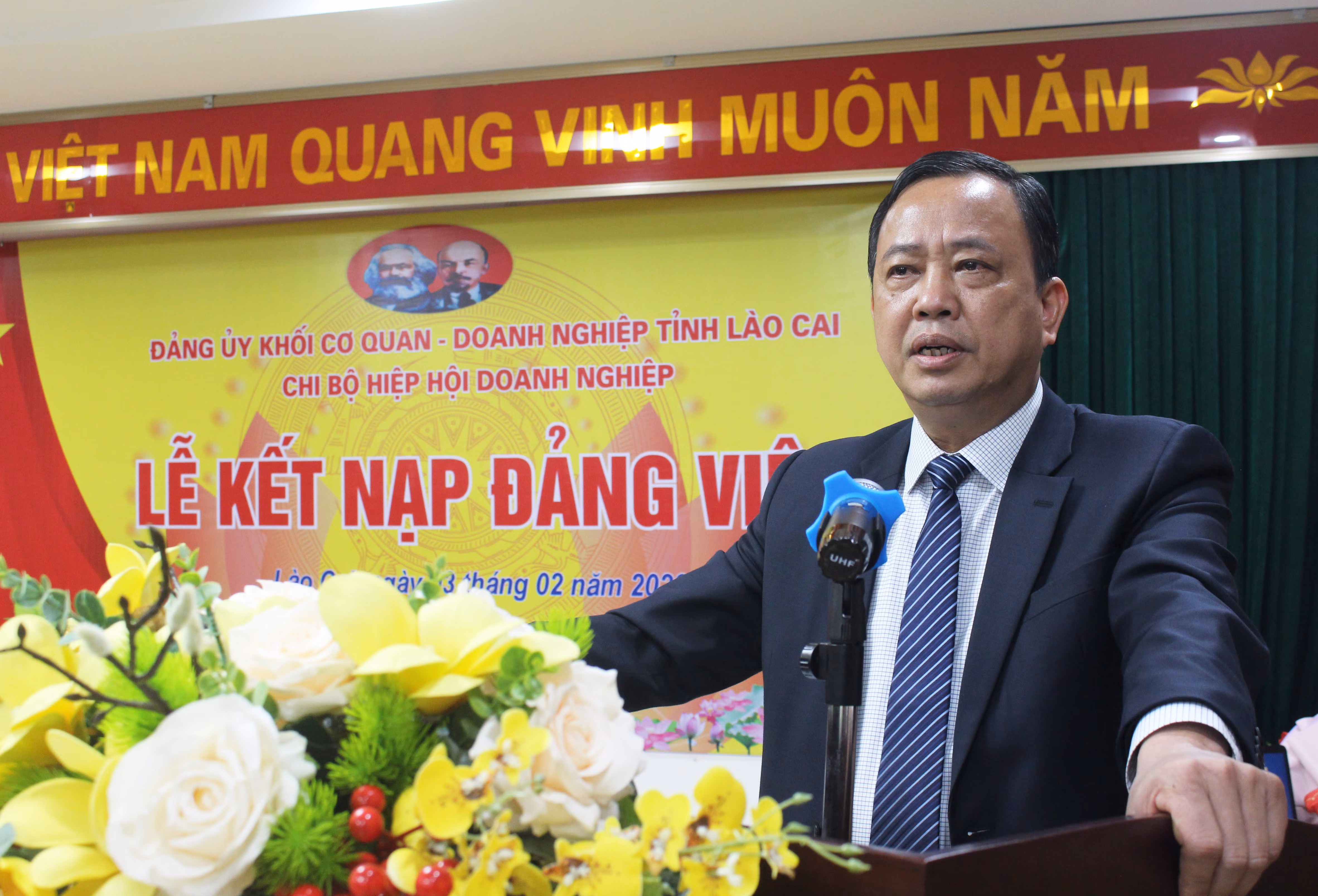 Chi bộ Hiệp hội doanh nghiệp kết nạp 2 đảng viên ảnh 3