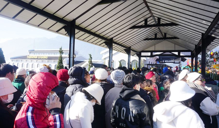 Tưng bừng Lễ hội khèn hoa và Hội xuân mở cổng trời Fansipan ảnh 10