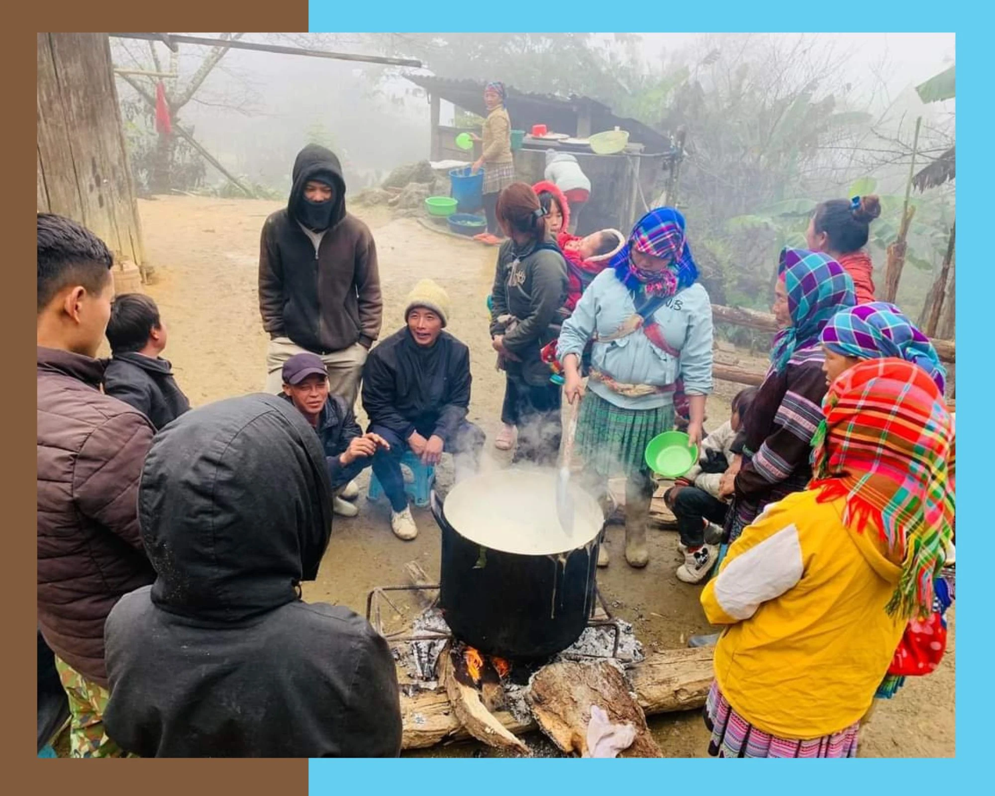 Người dân vùng cao liên hoan đón tết sớm từ đầu tháng Chạp.