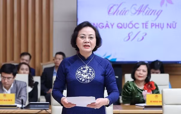 Vì sao Bộ Nội vụ đề xuất tăng biên chế cán bộ, công chức cấp xã? - Ảnh 1.