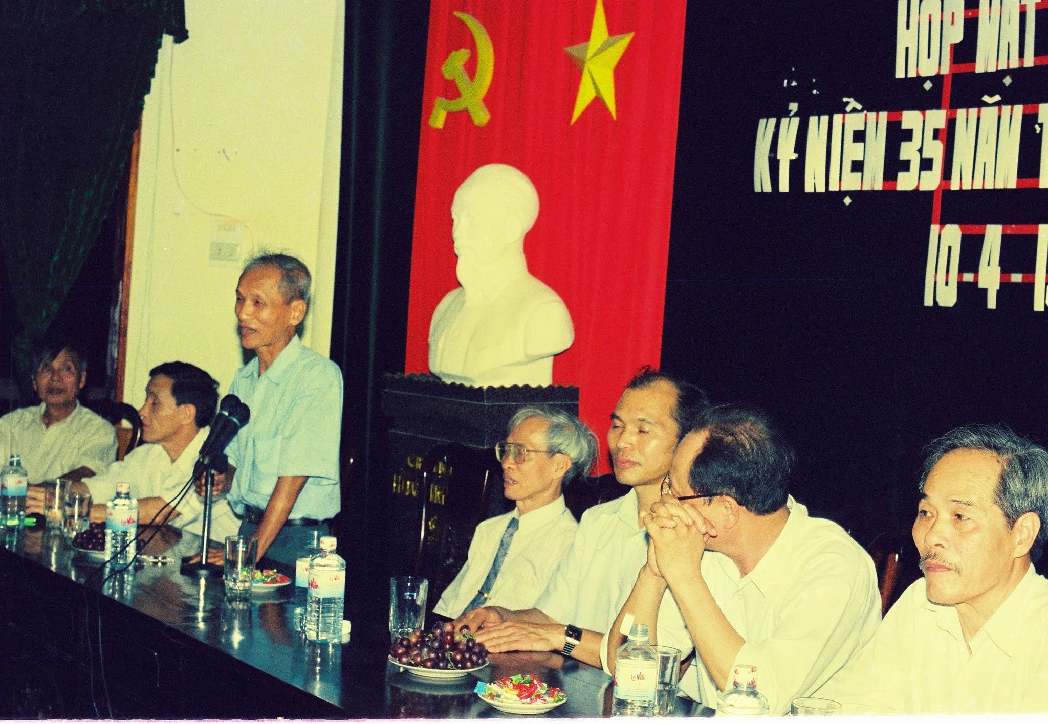 Hình ảnh tư liệu quý tại cuộc gặp mặt nhân kỷ niệm 35 ngày truyền thống Báo Lào Cai ảnh 2