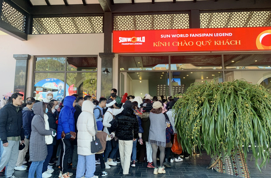 Tưng bừng Lễ hội khèn hoa và Hội xuân mở cổng trời Fansipan ảnh 9