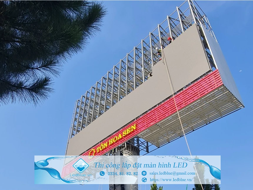 Led blue - Địa chỉ uy tín khi mua màn hình LED P12 ngoài trời hãng Royal ảnh 1 Led blue - Địa chỉ uy tín khi mua màn hình LED P12 ngoài trời hãng Royal ảnh 1
