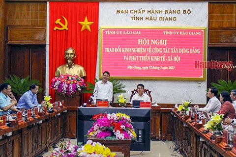 Tỉnh Hậu Giang và tỉnh Lào Cai trao đổi kinh nghiệm phát triển ảnh 2