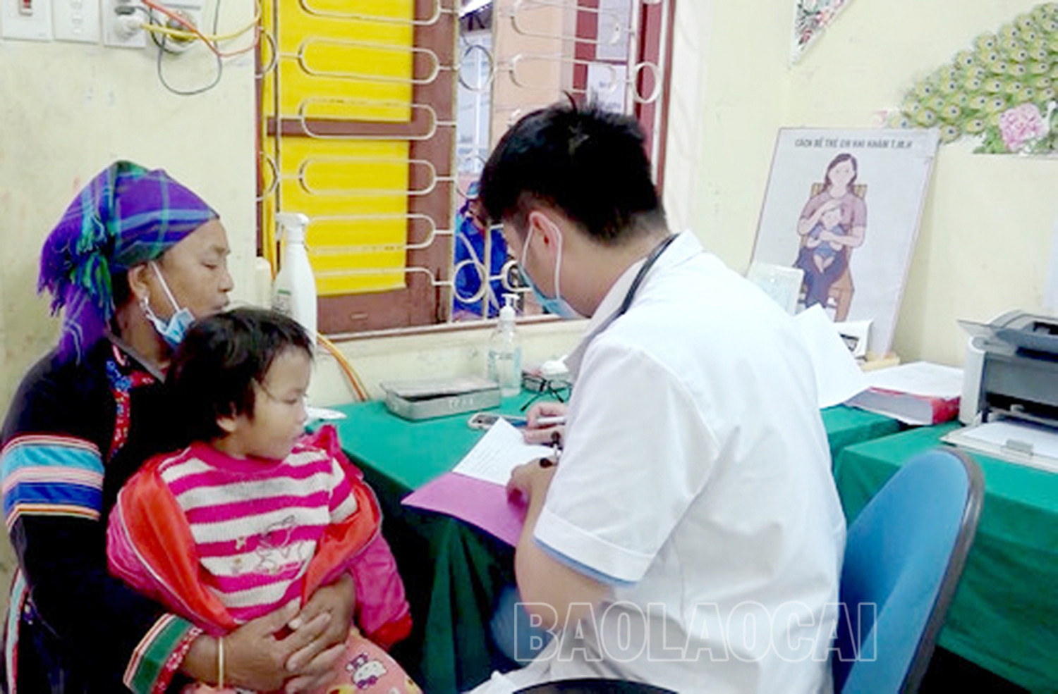 Lào Cai: Cử 126 cán bộ y tế tuyến trên hỗ trợ tuyến dưới ảnh 1 Lào Cai: Cử 126 cán bộ y tế tuyến trên hỗ trợ tuyến dưới ảnh 1