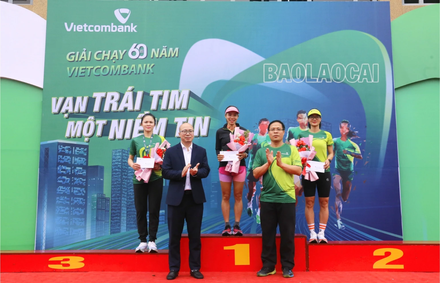 Trao giải Nhất, Nhì, Ba cho các nữ vận động viên. Trao giải Nhất, Nhì, Ba cho các nam vận động viên. Trao giải đồng hạng cho các nữ vận động viên. Trao giải đồng hạng cho các nam vận động viên. Trao Kỷ niệm chương cho các vận động viên.