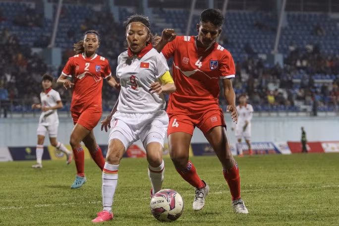 Tuyển nữ Việt Nam rộng cửa đi tiếp trước Nepal.