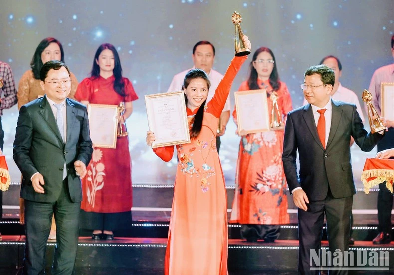 Trao 36 giải Vàng tại Liên hoan Truyền hình toàn quốc lần thứ 41 ảnh 5