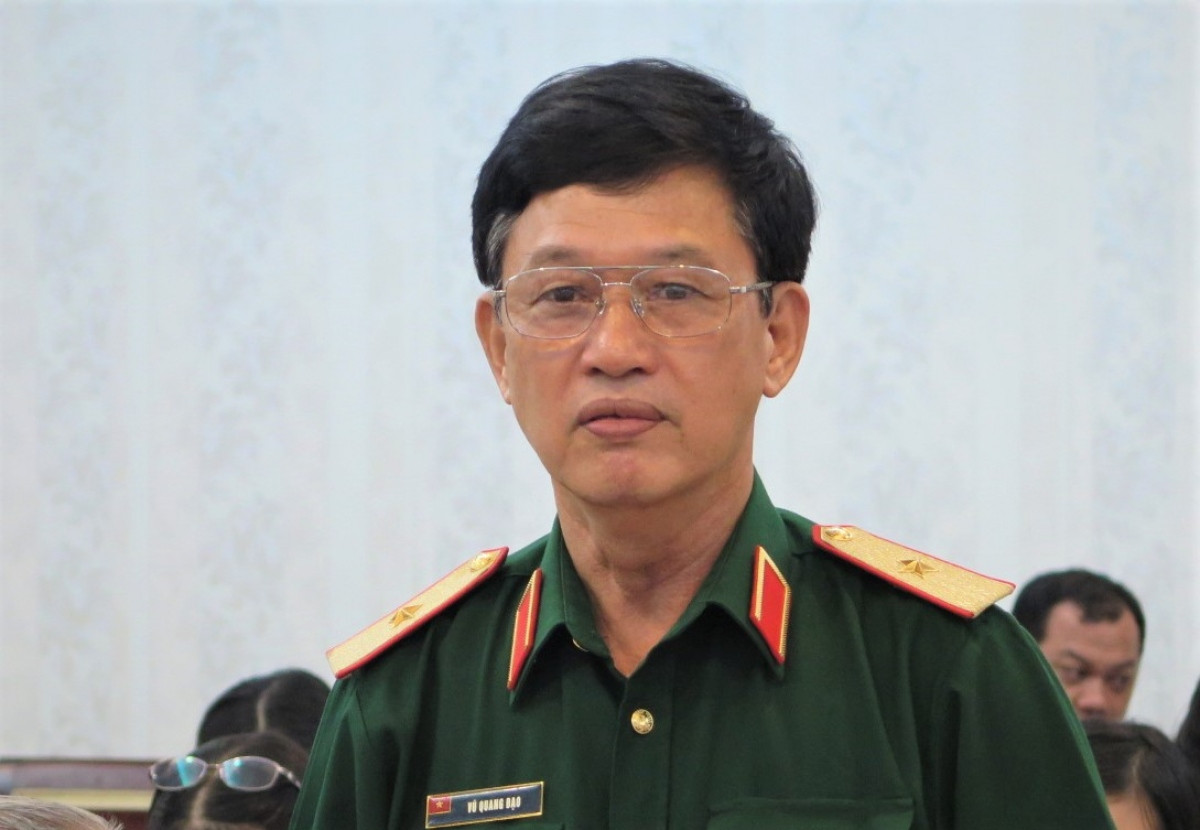 Thiếu tướng, PGS.TS Vũ Quang Đạo, nguyên Viện trưởng Viện Lịch sử Quân sự Việt Nam. Thiếu tướng, PGS.TS Vũ Quang Đạo, nguyên Viện trưởng Viện Lịch sử Quân sự Việt Nam.