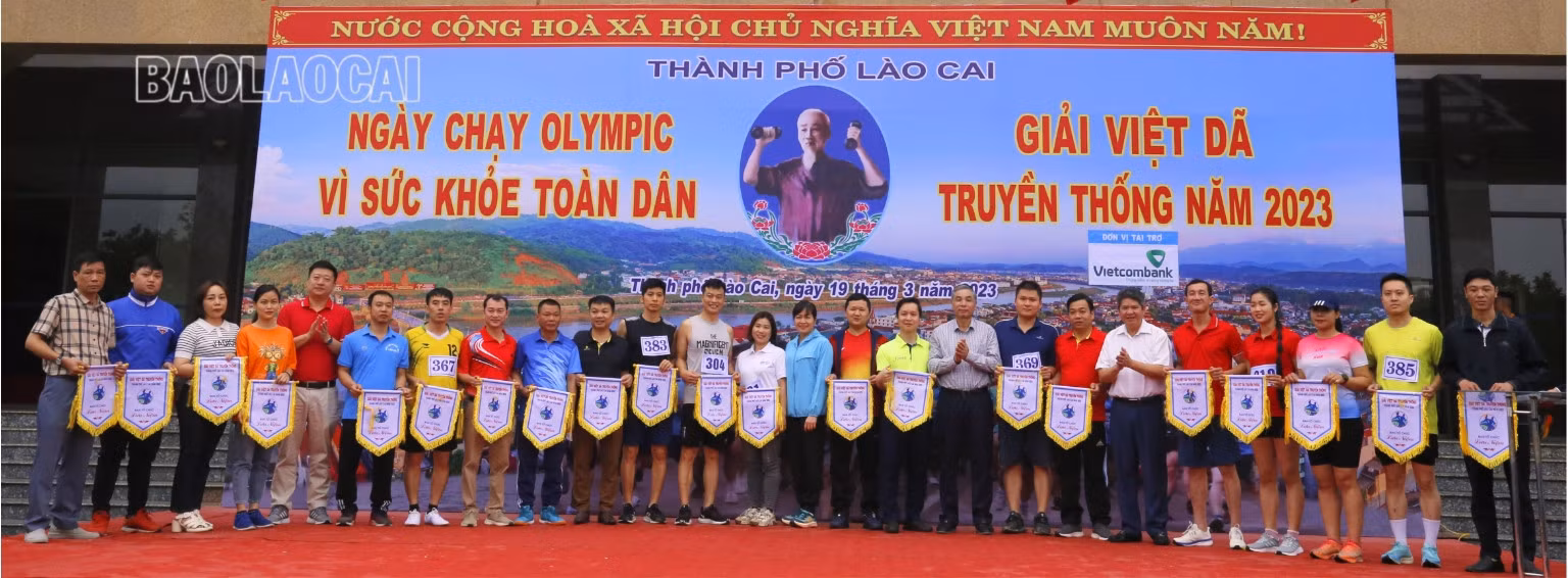 Hơn 1.200 vận động viên tham gia Ngày chạy Olympic vì sức khỏe toàn dân ảnh 3