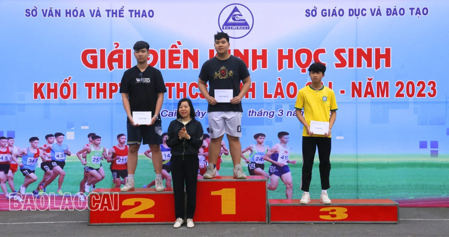 Bế mạc Giải Điền kinh khối THPT và THCS tỉnh Lào Cai năm 2023 ảnh 6