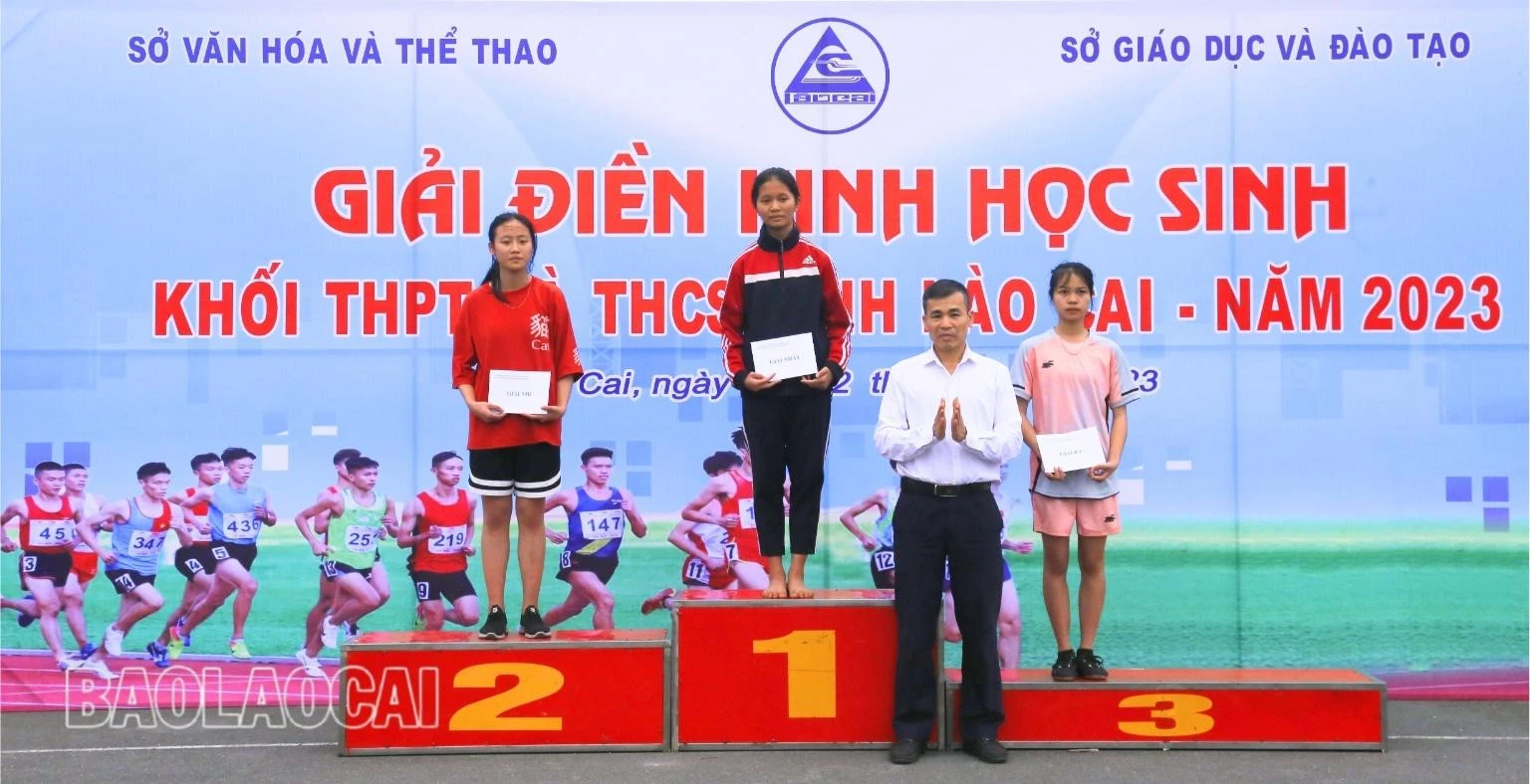 Bế mạc Giải Điền kinh khối THPT và THCS tỉnh Lào Cai năm 2023 ảnh 3