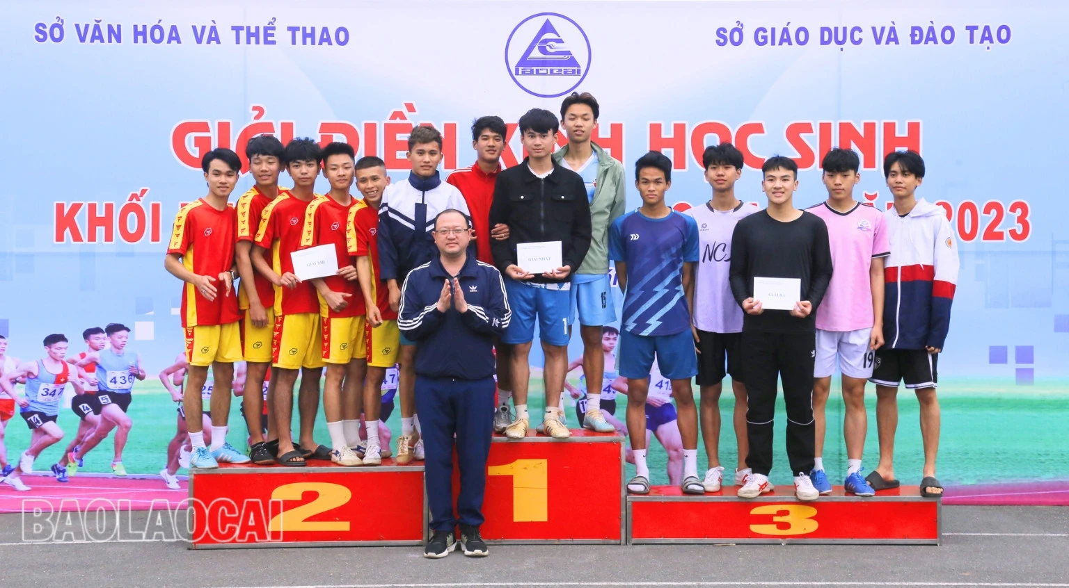 Bế mạc Giải Điền kinh khối THPT và THCS tỉnh Lào Cai năm 2023 ảnh 4