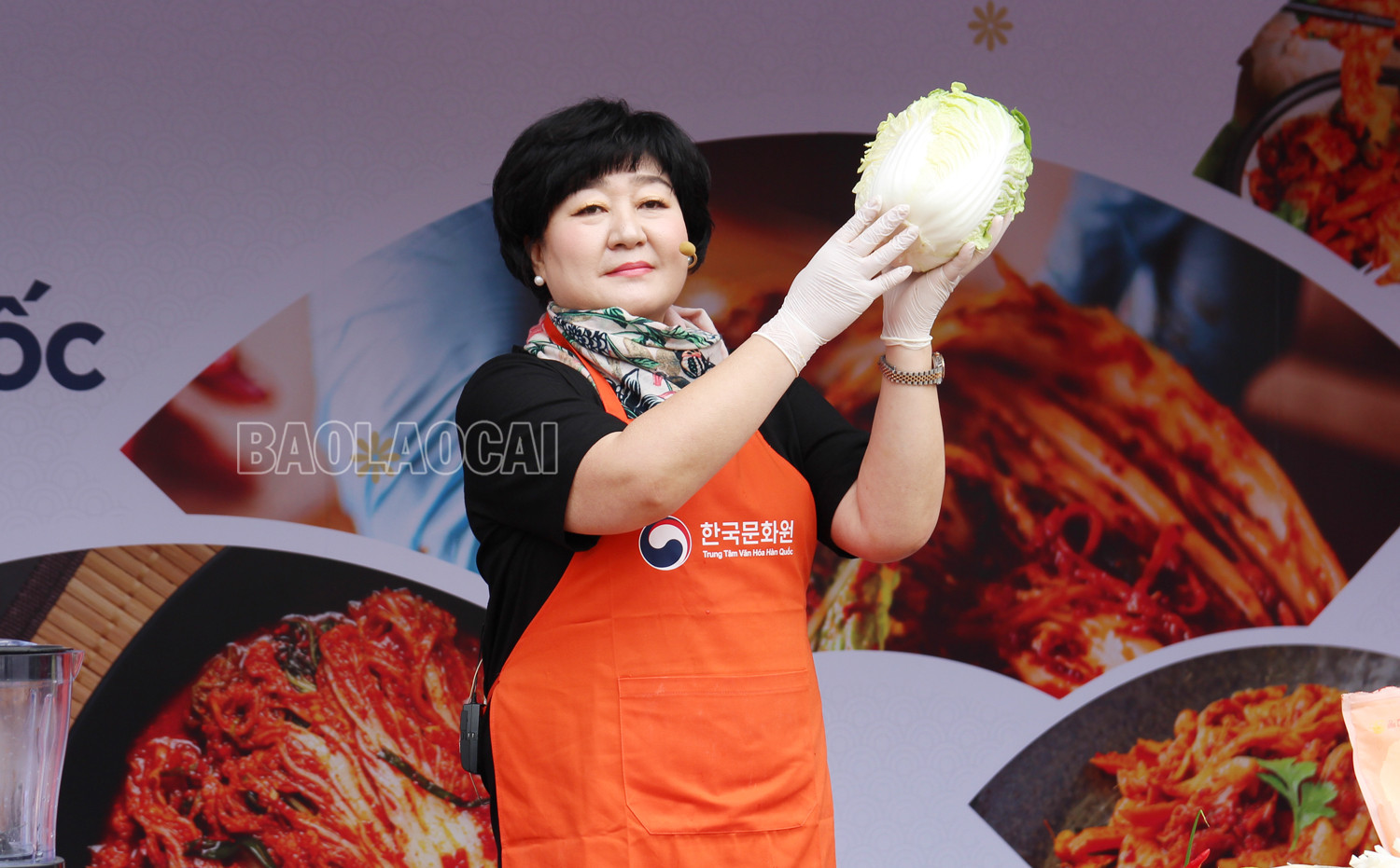 Hơn 200 người dân và du khách tham gia học làm món ăn quốc dân của Hàn Quốc tại Sa Pa ảnh 2 Hơn 200 người dân và du khách tham gia học làm món ăn quốc dân của Hàn Quốc tại Sa Pa ảnh 2