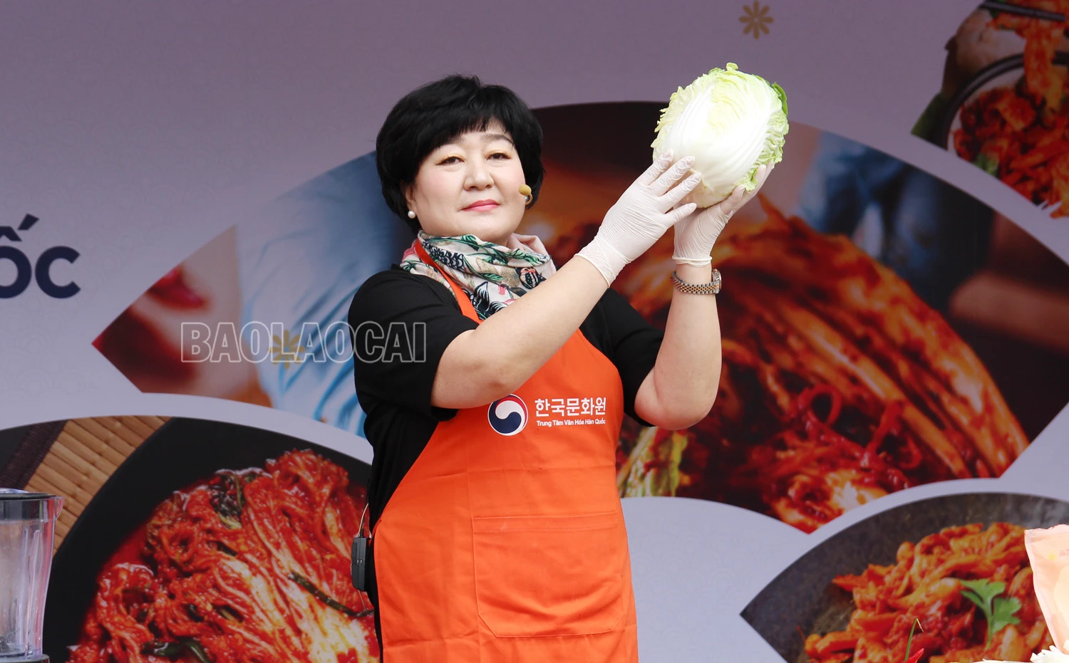 Hơn 200 người dân và du khách tham gia học làm món ăn quốc dân của Hàn Quốc tại Sa Pa ảnh 2