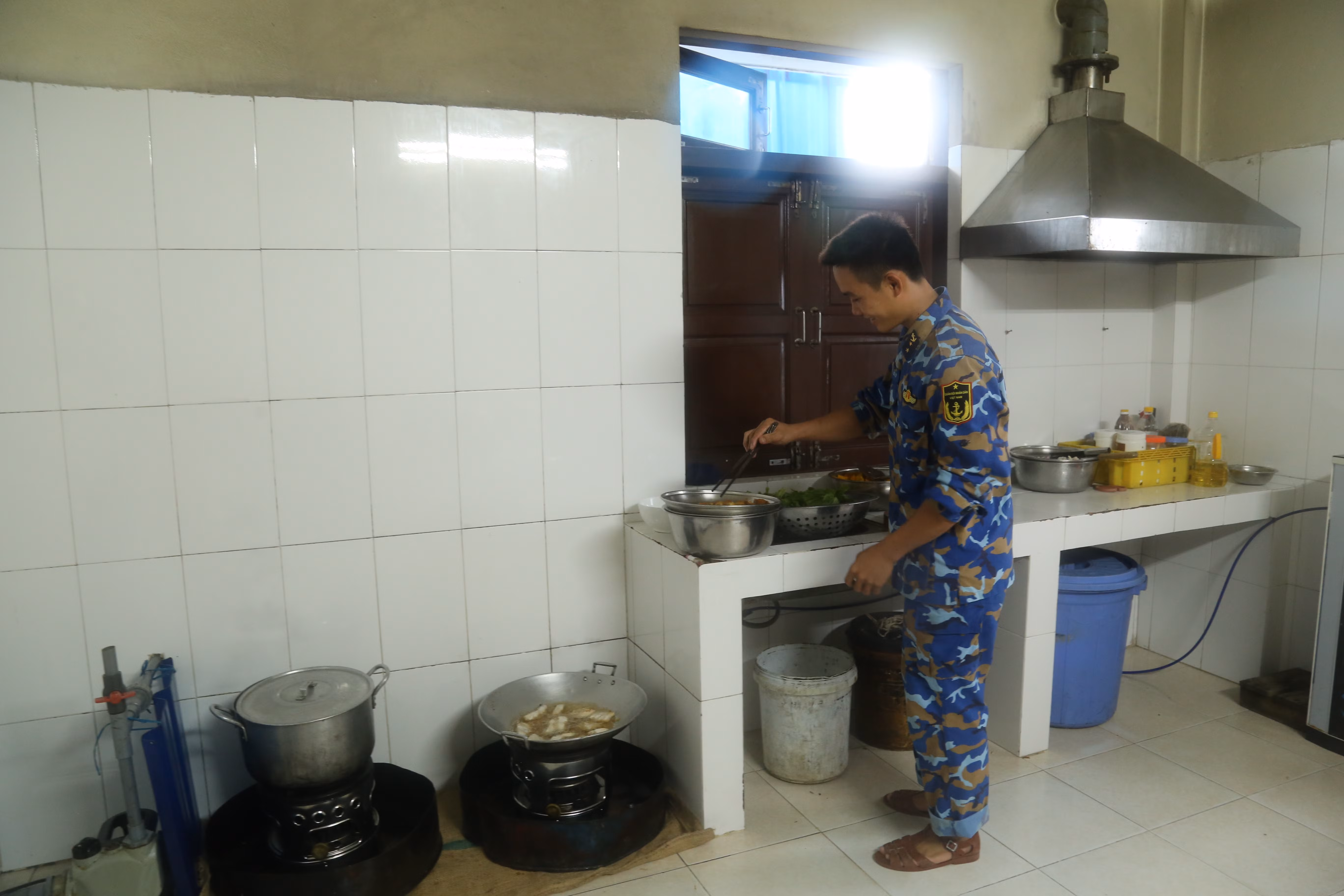 Đón Tết sớm ở tuyến đảo tiền tiêu Cô Lin - Len Đao ảnh 9