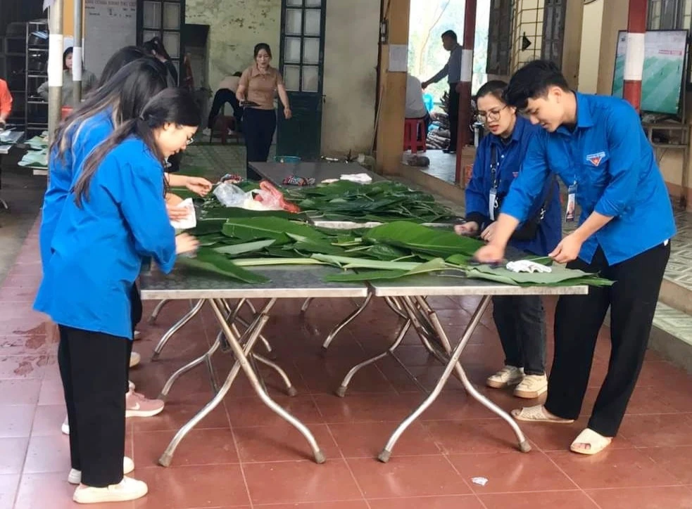 “Tết yêu thương” về vùng cao ảnh 2