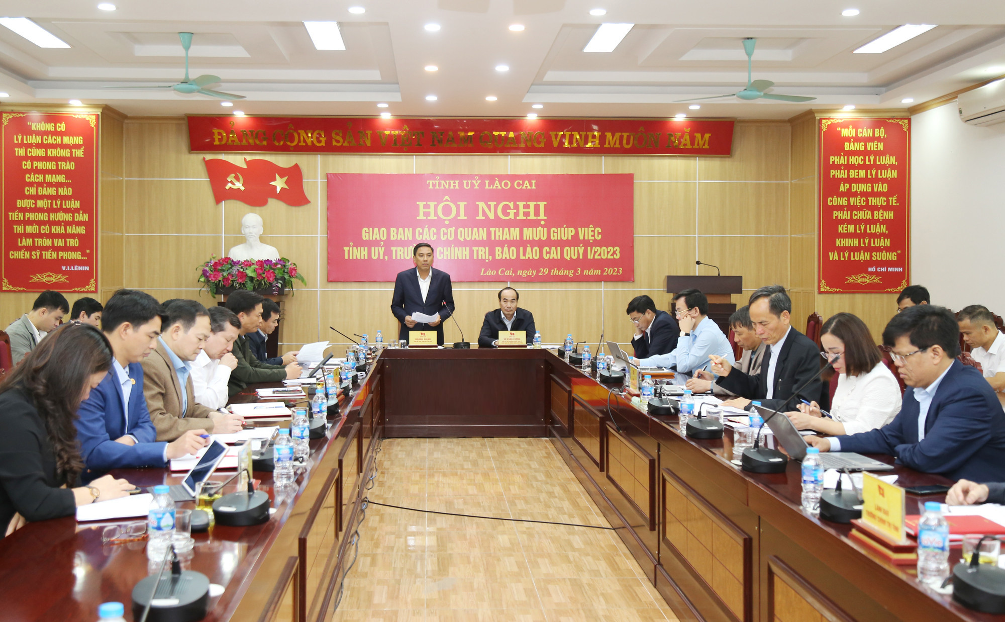 Tập trung triển khai tốt Nghị quyết 35 của Tỉnh ủy về thực hiện các nhiệm vụ chính trị năm 2023 ảnh 1 Tập trung triển khai tốt Nghị quyết 35 của Tỉnh ủy về thực hiện các nhiệm vụ chính trị năm 2023 ảnh 1