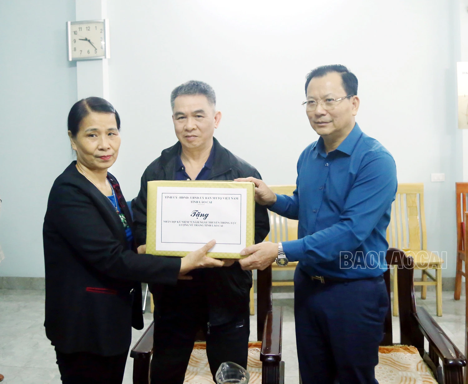 Các đồng chí lãnh đạo tỉnh thăm, tặng quà gia đình quân nhân, cựu quân nhân và người có công tại một số địa phương ảnh 7