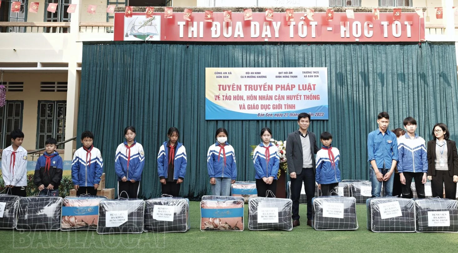 Bệnh viện Đa khoa Hưng Thịnh khám bệnh miễn phí tại xã Bản Sen ảnh 1