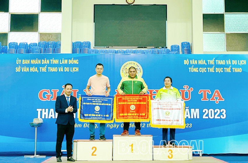 Lào Cai thắng lớn tại Giải Vô địch cử tạ thanh, thiếu niên quốc gia ảnh 4  Lào Cai thắng lớn tại Giải Vô địch cử tạ thanh, thiếu niên quốc gia ảnh 4