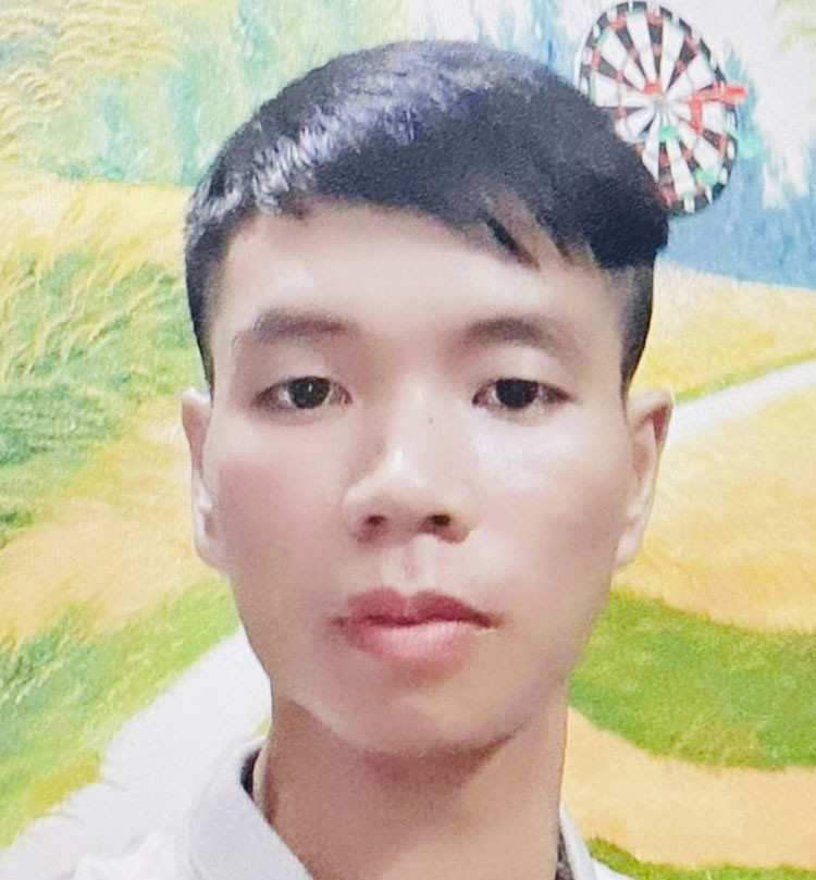 Bắt giữ nữ quái 9X mua bán trái phép nhiều loại ma túy ảnh 2 Bắt giữ nữ quái 9X mua bán trái phép nhiều loại ma túy ảnh 2