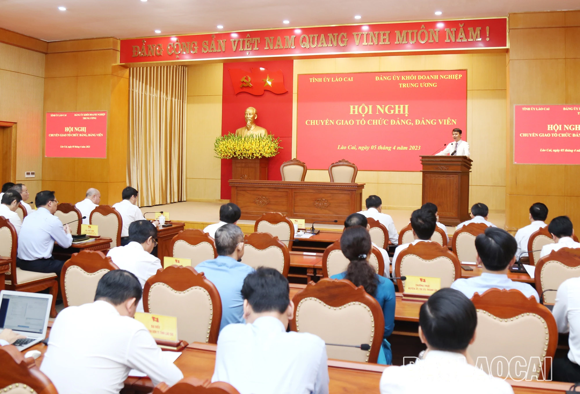 Quang cảnh hội nghị.