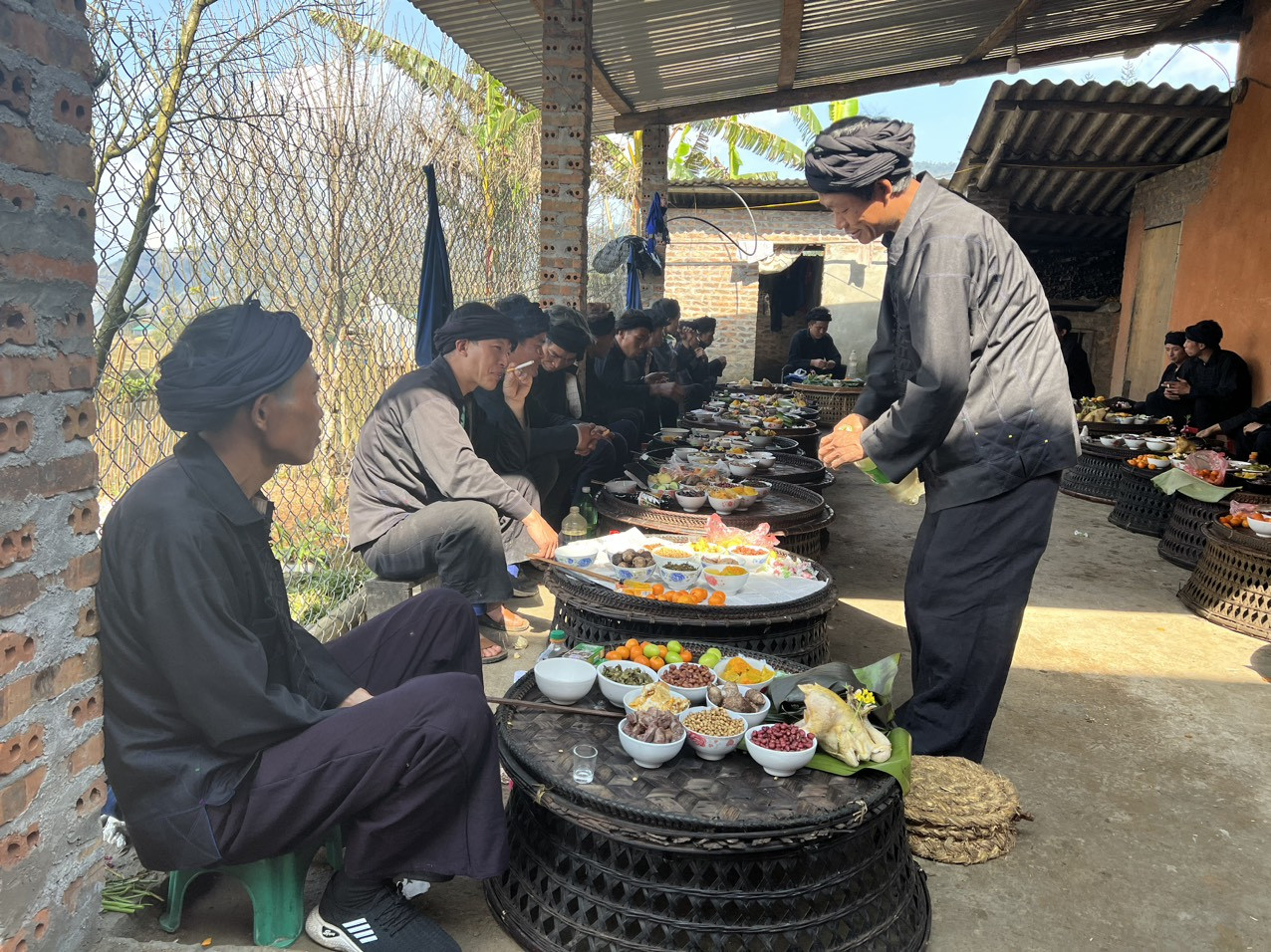 Người Hà Nhì vui Tết thiếu nhi đầu năm mới ảnh 8